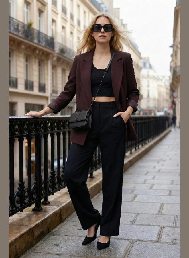 ليلا جاكيت نسائي ليلا بقصة عادية بياقة مزدوجة الصدر ونقوش مع تفاصيل مبطنة